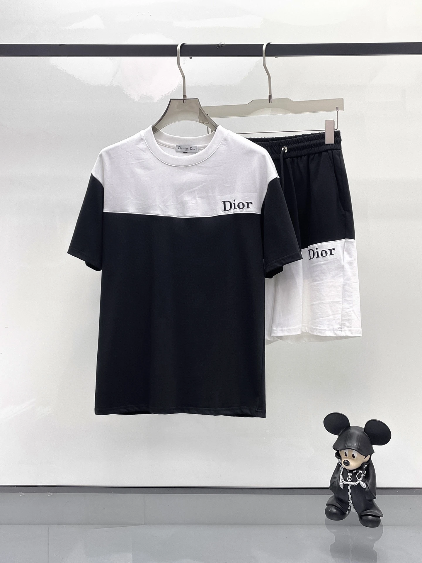 Dior T-Shirt — 991f5c05