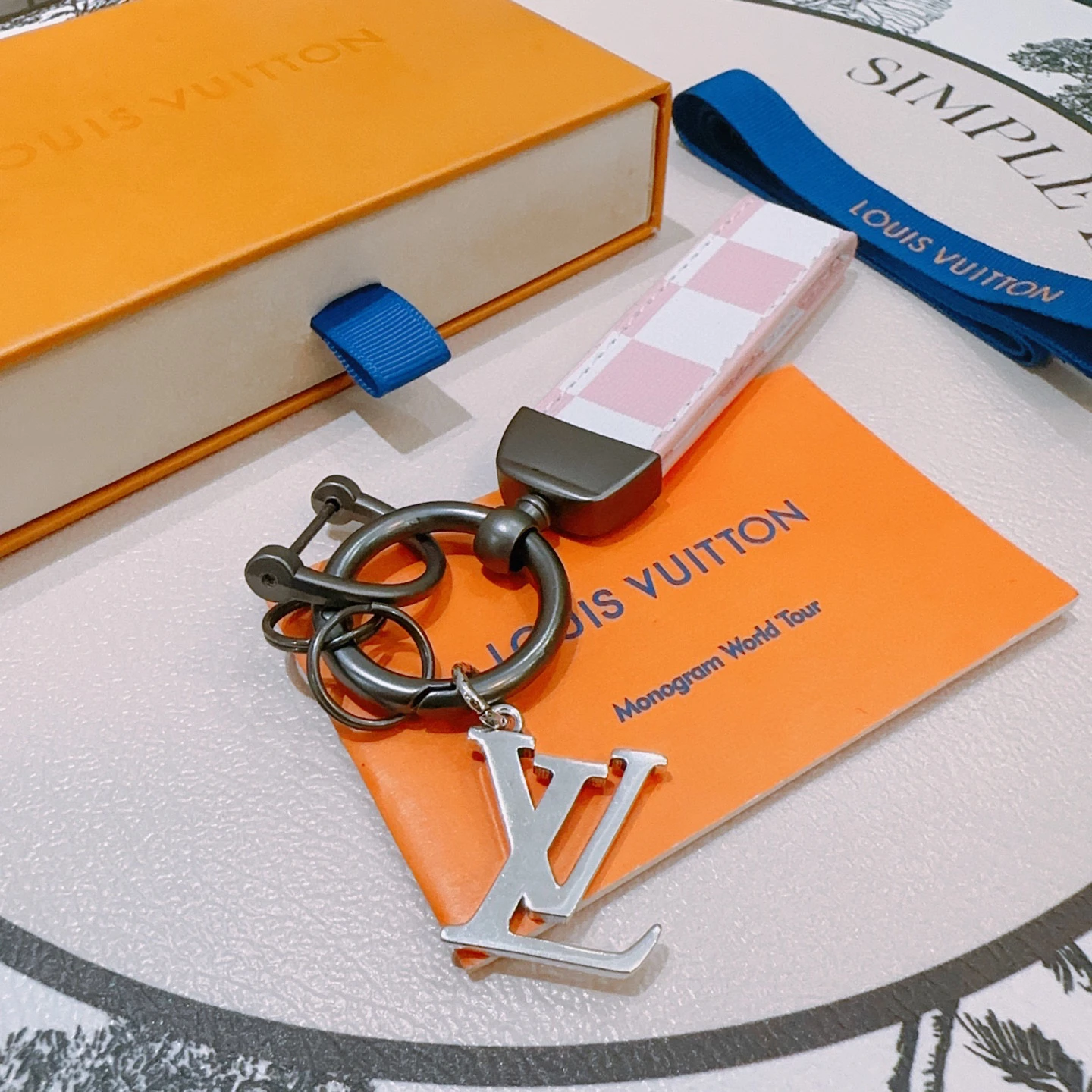 Louis Vuitton Keyrings & Bag Charms — 50d142ad