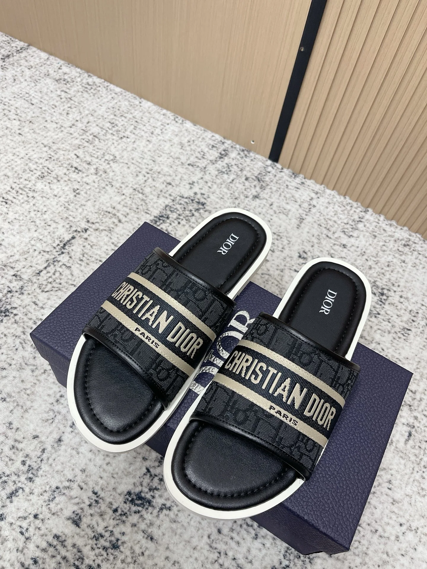 Dior Slippers — 0e0148fd