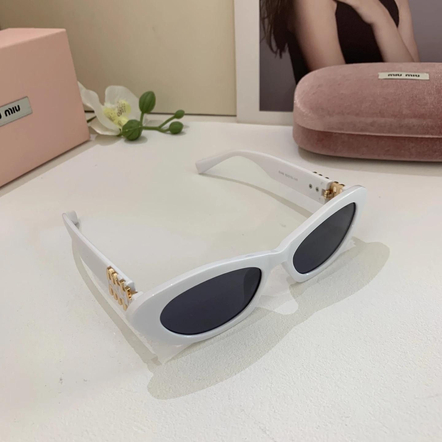 Miu Miu Eyewear — e37323ce