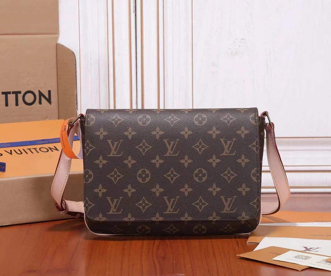 Louis Vuitton Bag — 0473357d