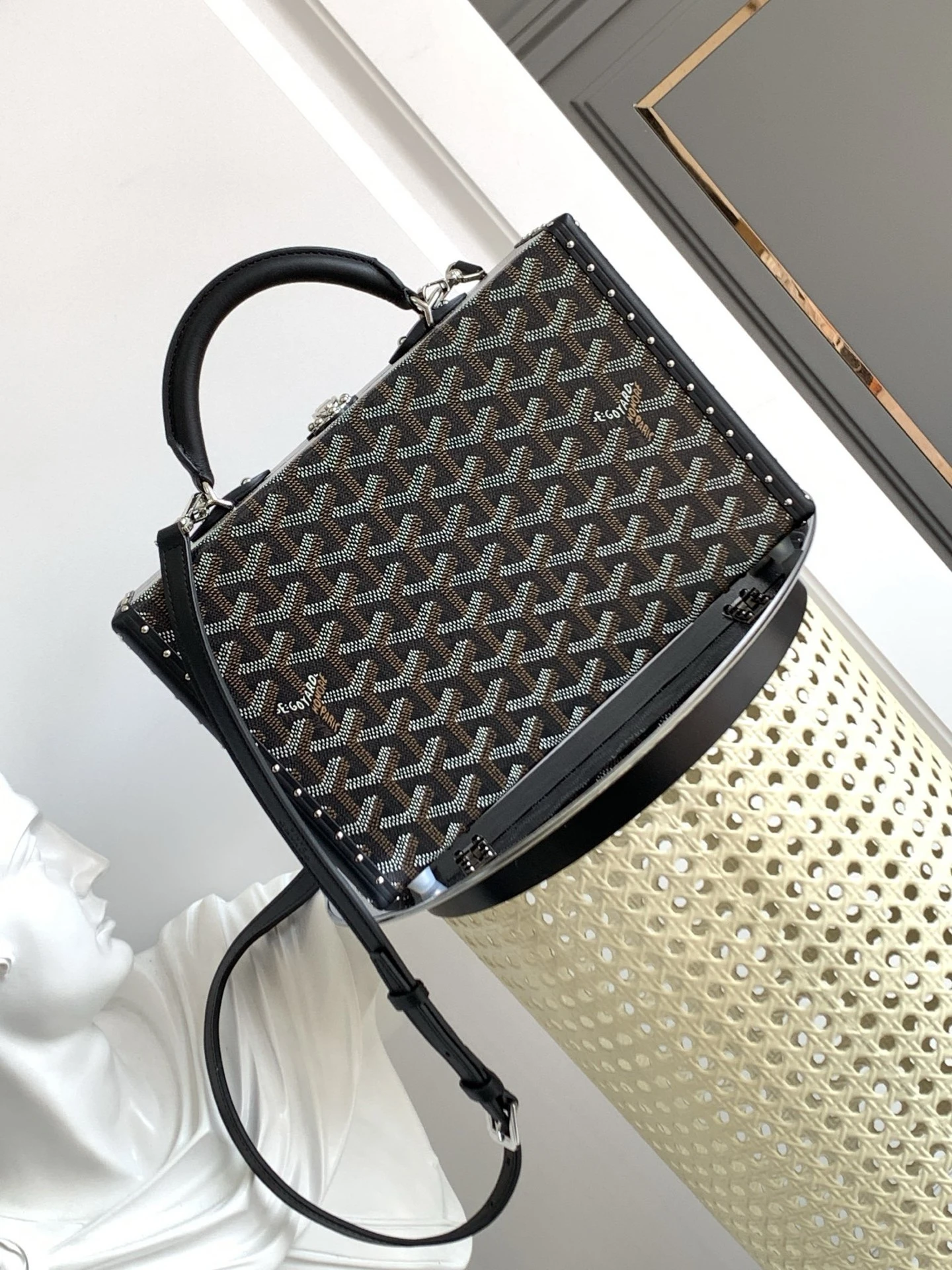 Goyard Luggage — b4225cc8