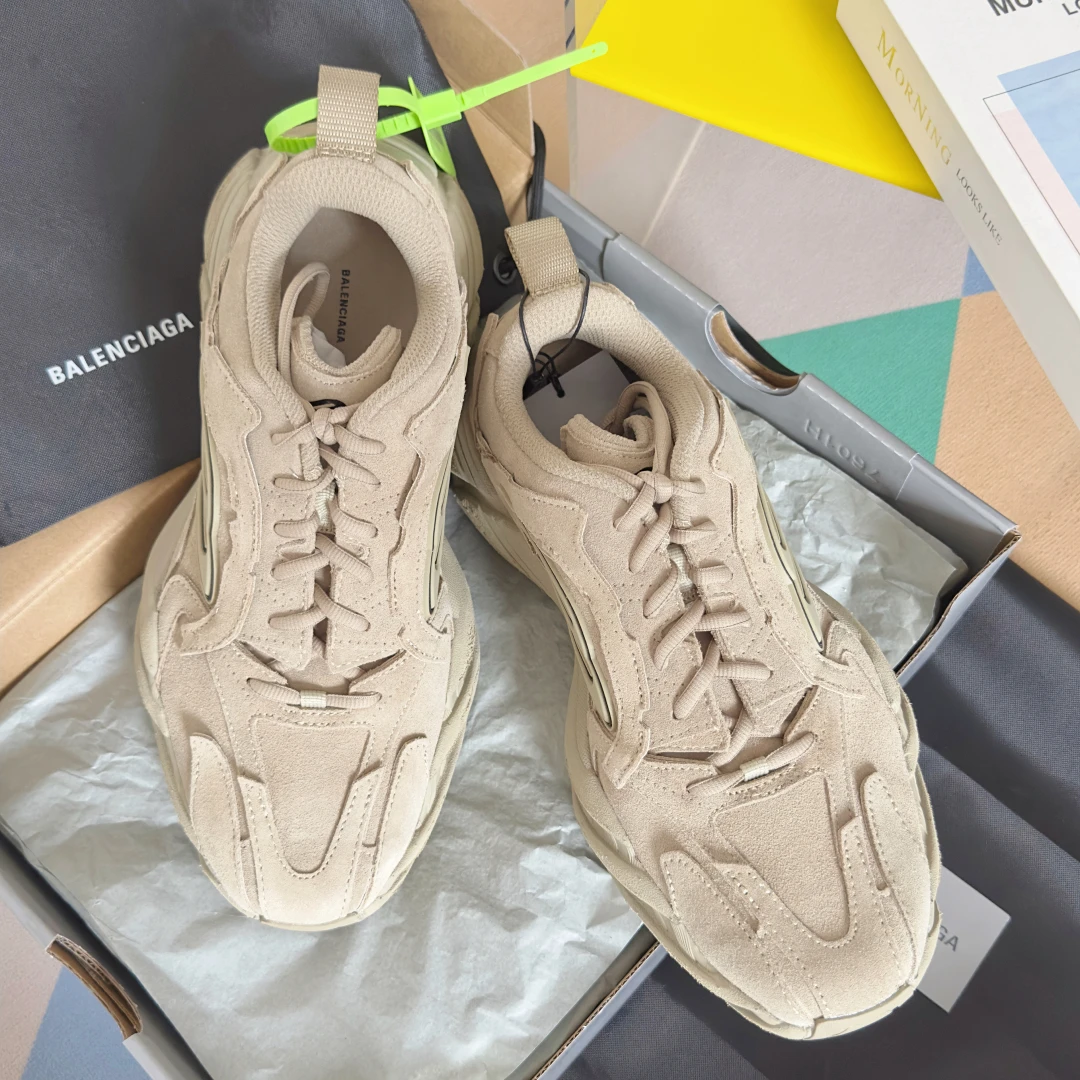 Balenciaga Sneakers — 41265dae