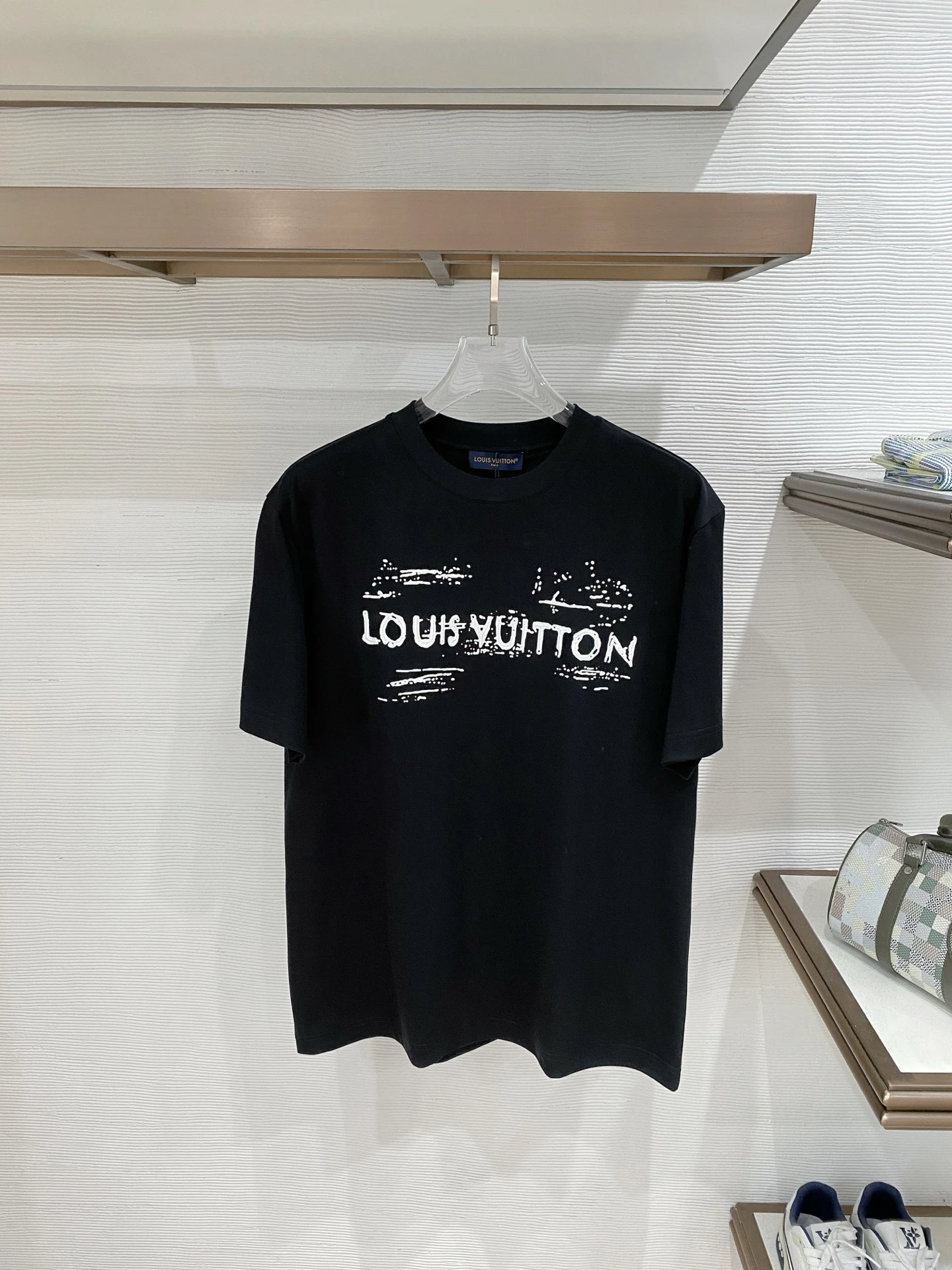 Louis Vuitton T-Shirt — ab55f171