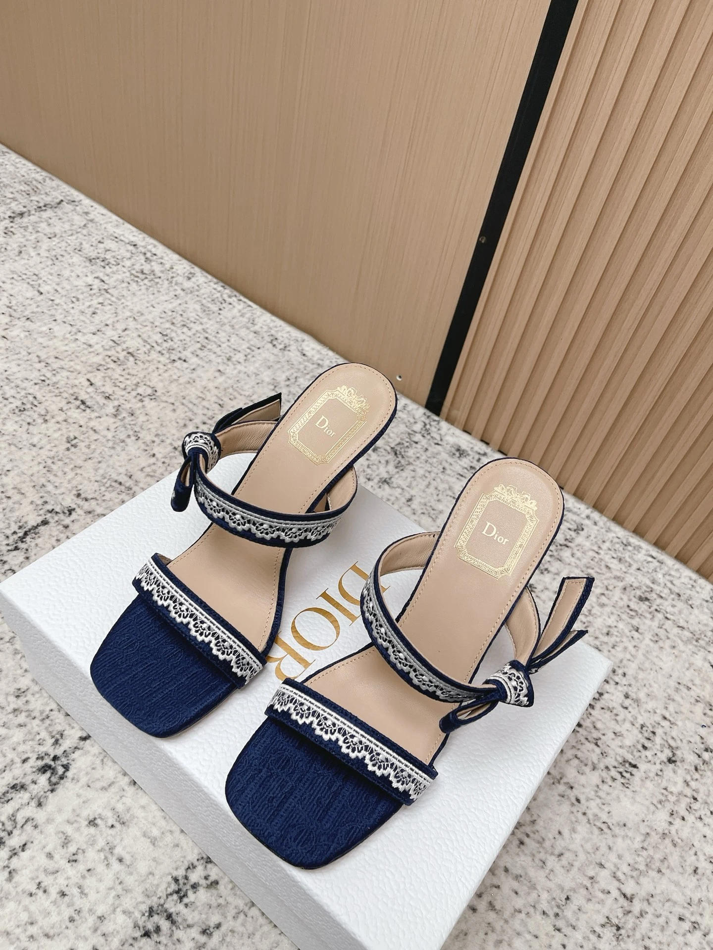 Dior Shoes — aa39a4d2
