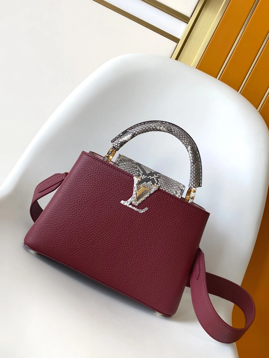 Louis Vuitton Bag — 3eedc632