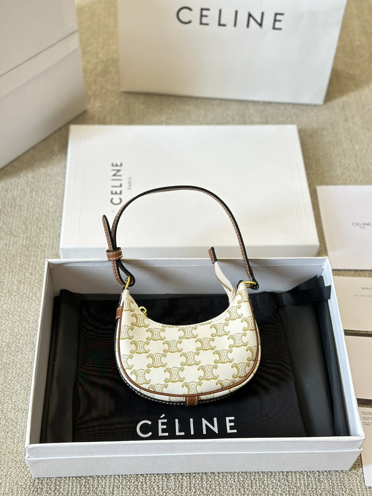 Celine Bag — d7d0799b