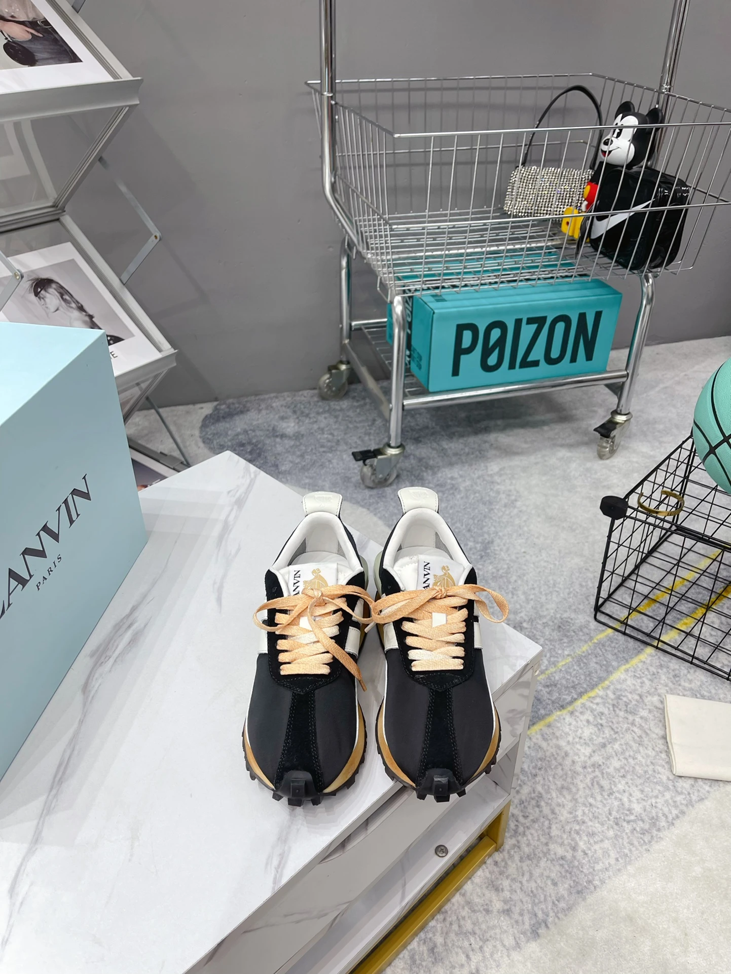 XVESSEL Sneakers — 881f2e37