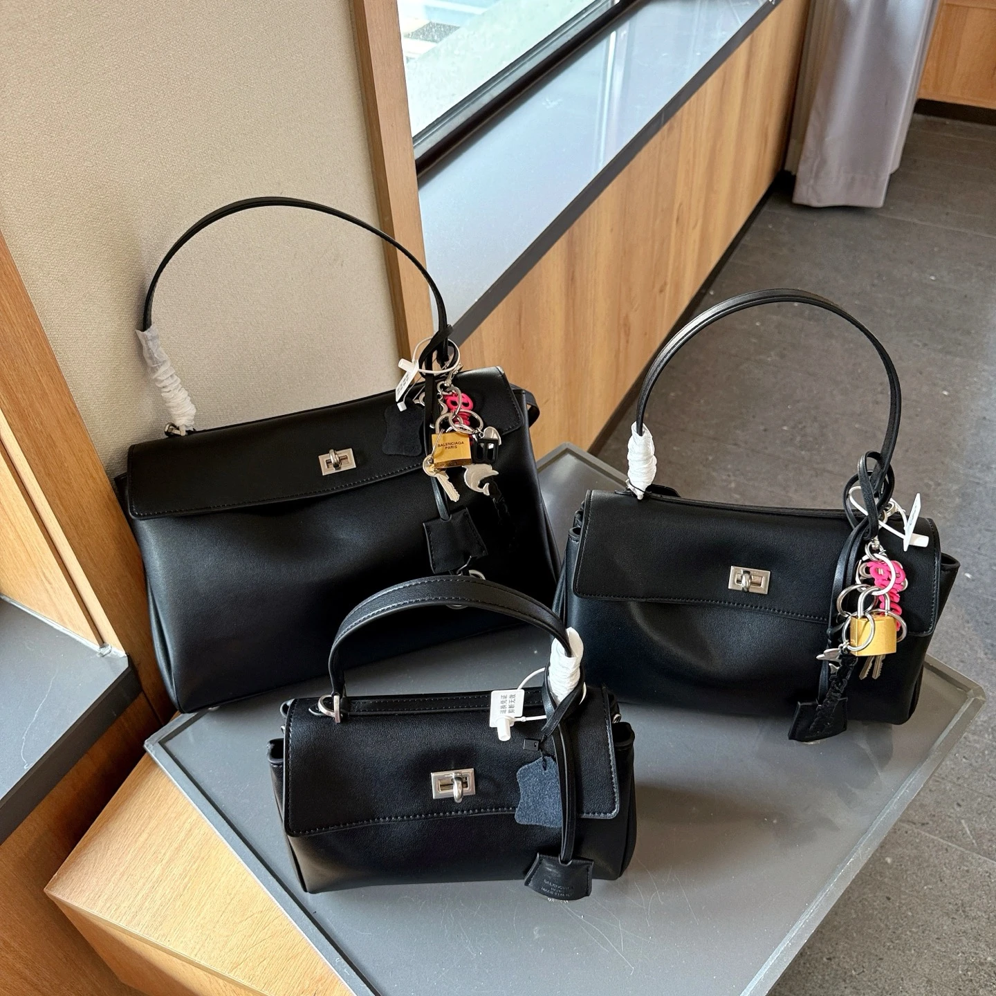 Balenciaga Bag — 66f80eec