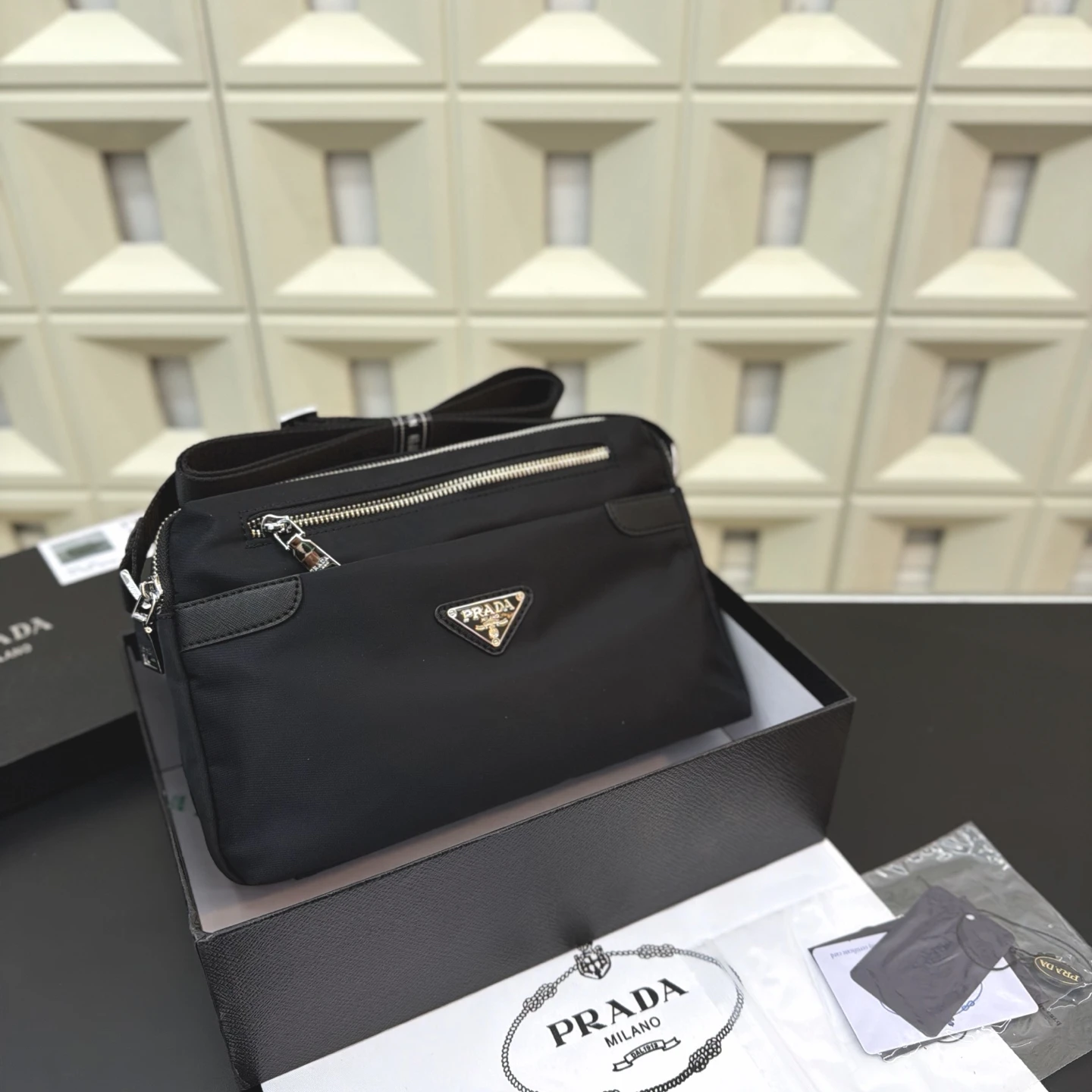 Prada Bag — 722de19b