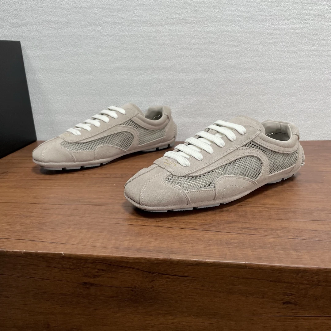 Prada Sneakers — 2fec22a6