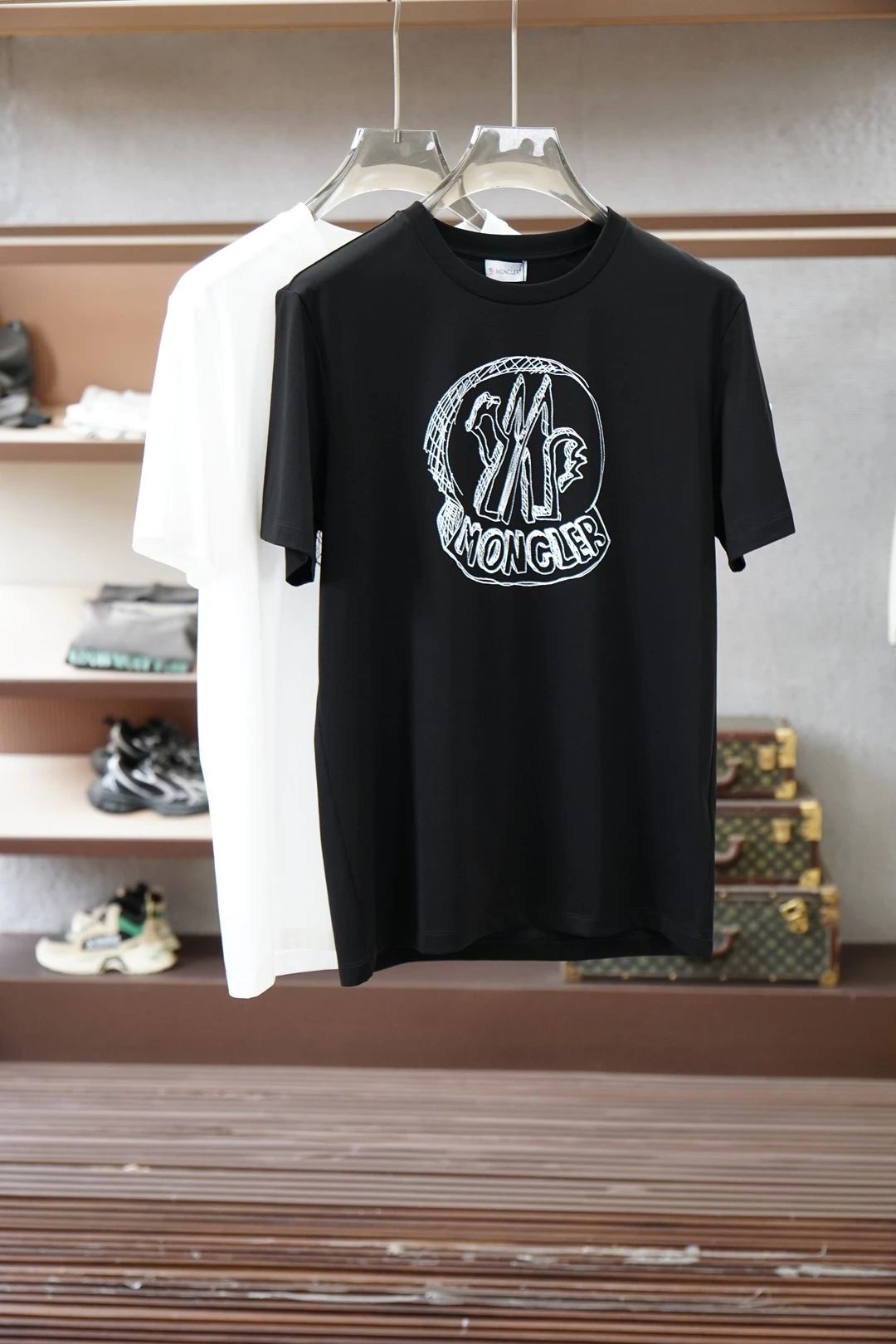 Moncler T-Shirt — 50e9b111