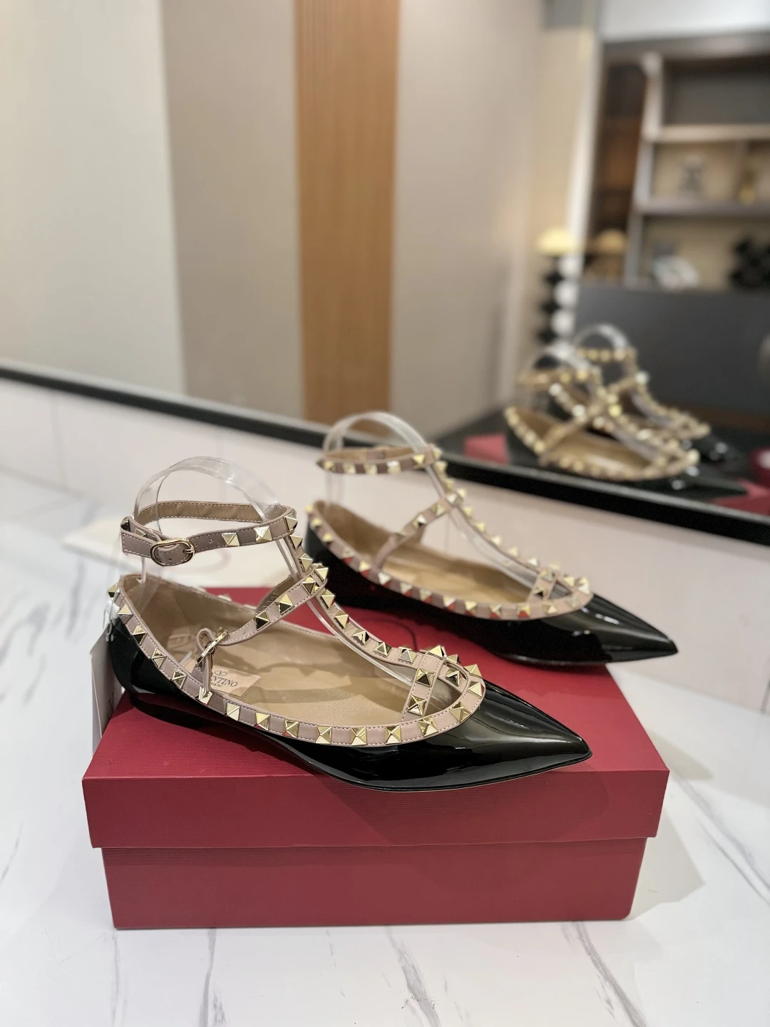 Valentino Sandals — 9604318c
