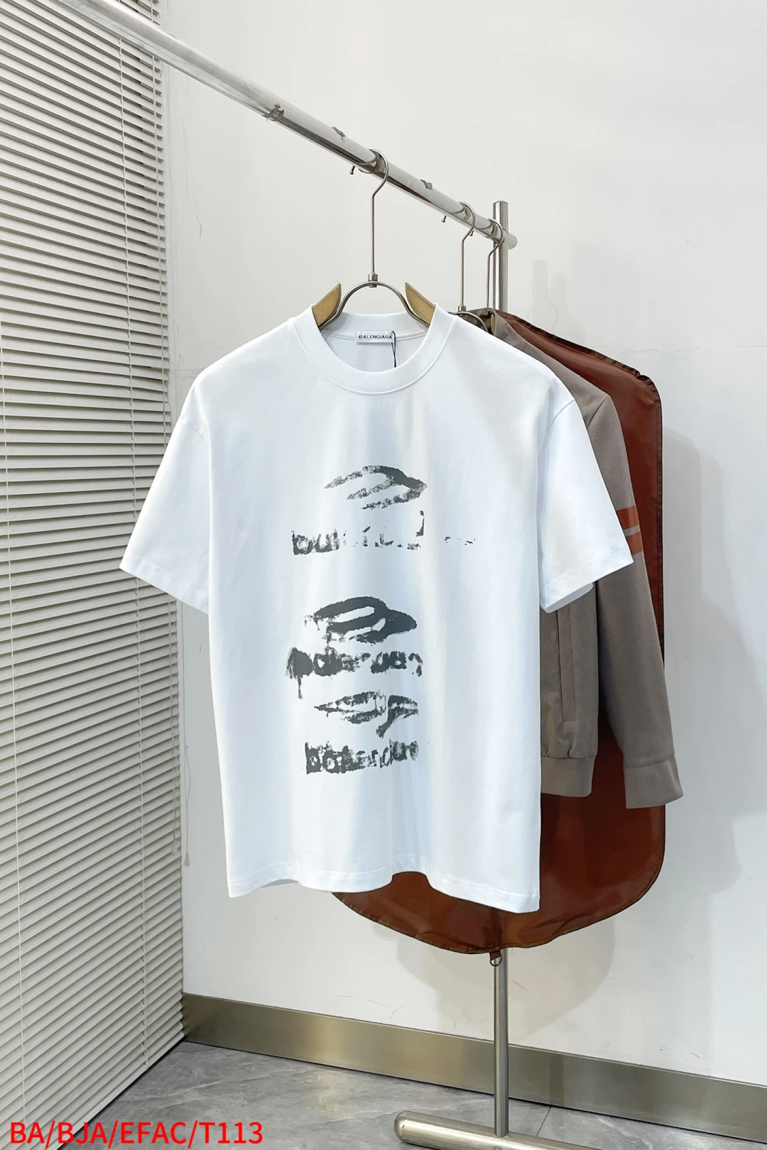 Balenciaga T-Shirt — d7370da3