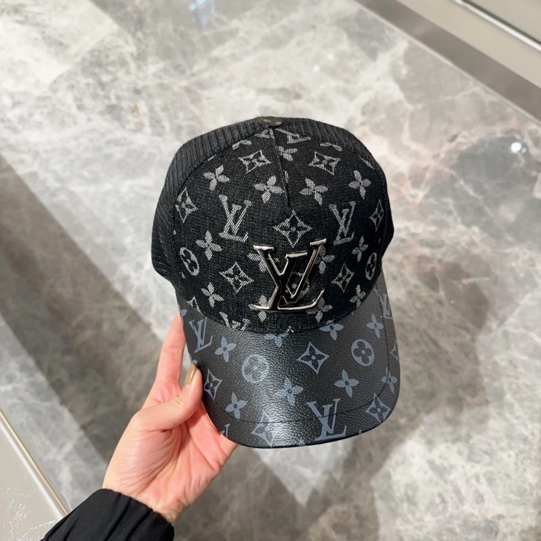 Louis Vuitton Hats — 39f81cb8