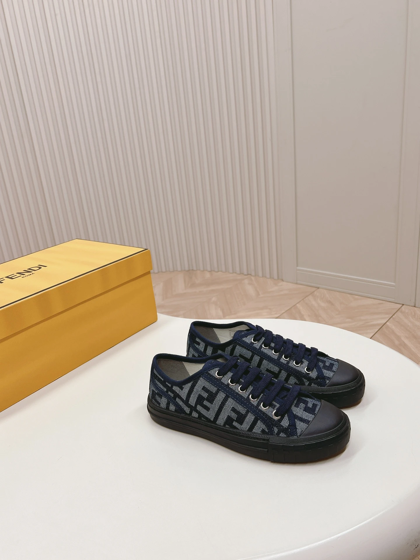 Fendi Sneakers — 01f451b4