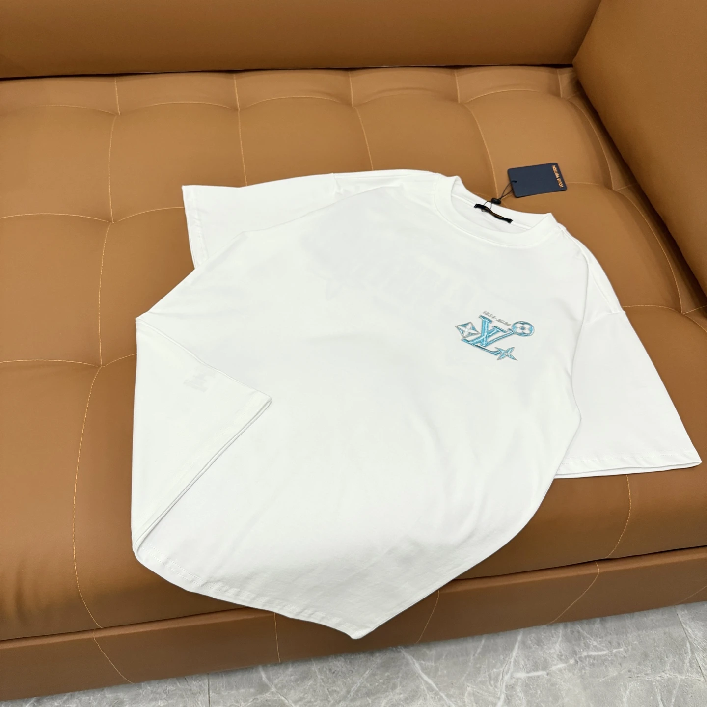 Louis Vuitton T-Shirt — fe0dd680