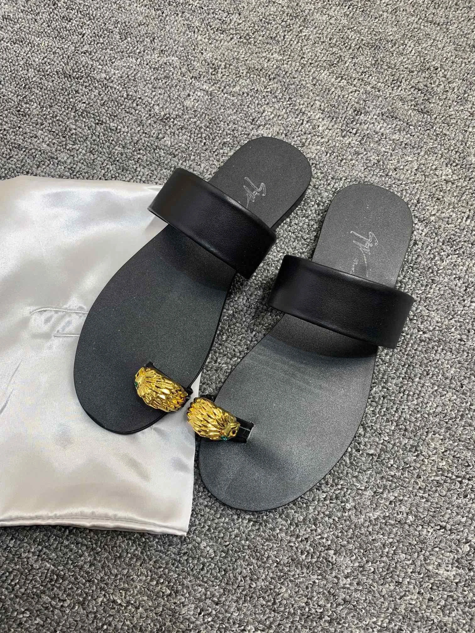 Giuseppe Zanotti Slippers — fbf12ecc