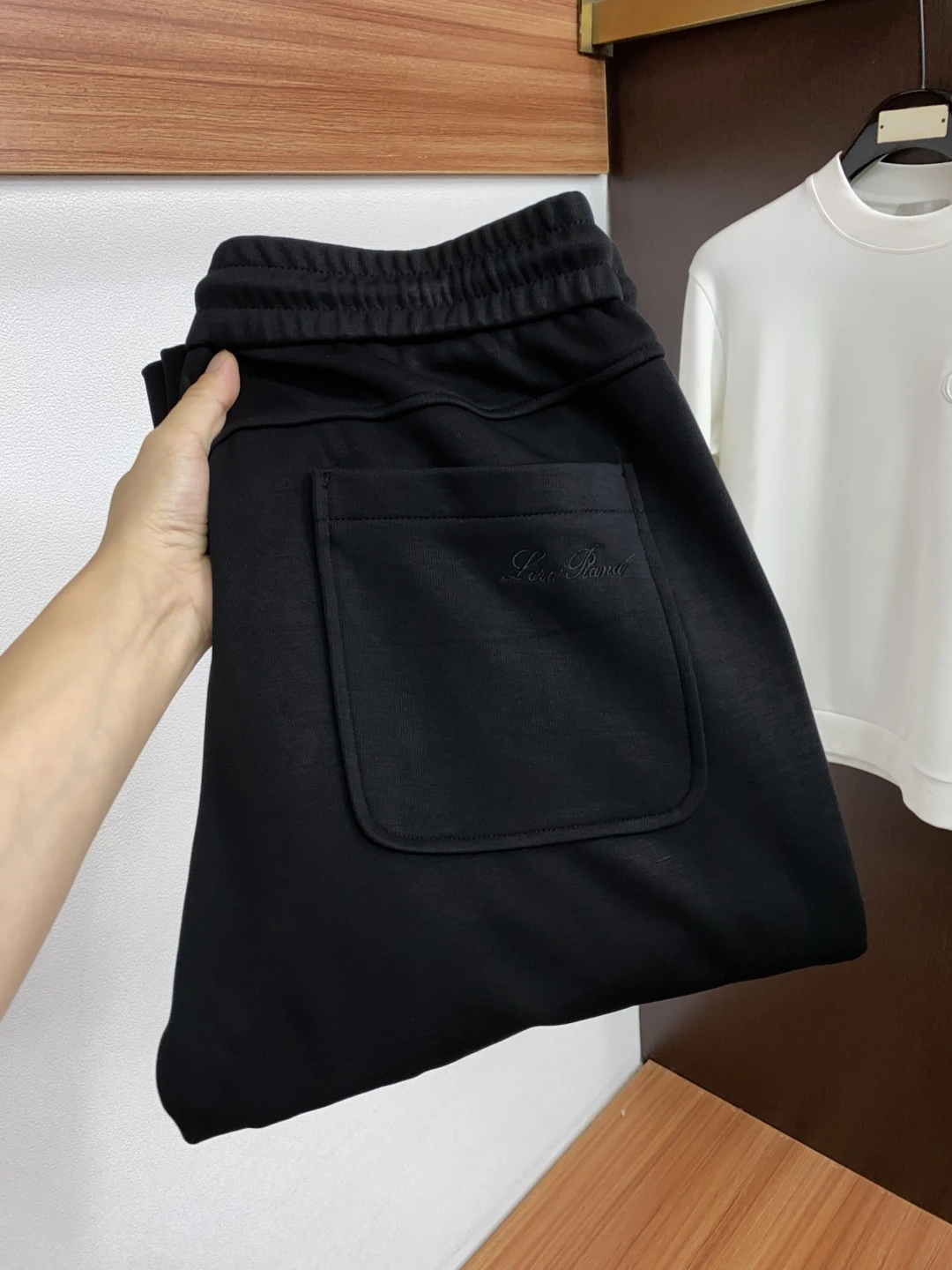Loro Piana Trousers — 07031075