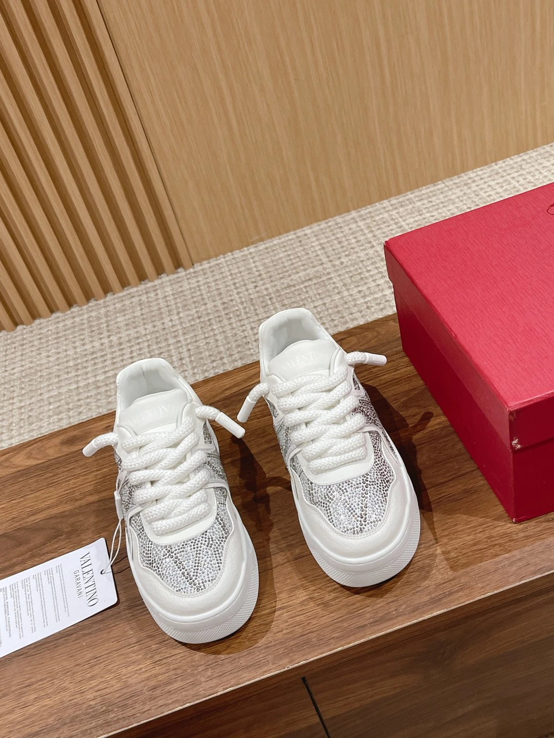 Valentino Sneakers — 3cc70e1a