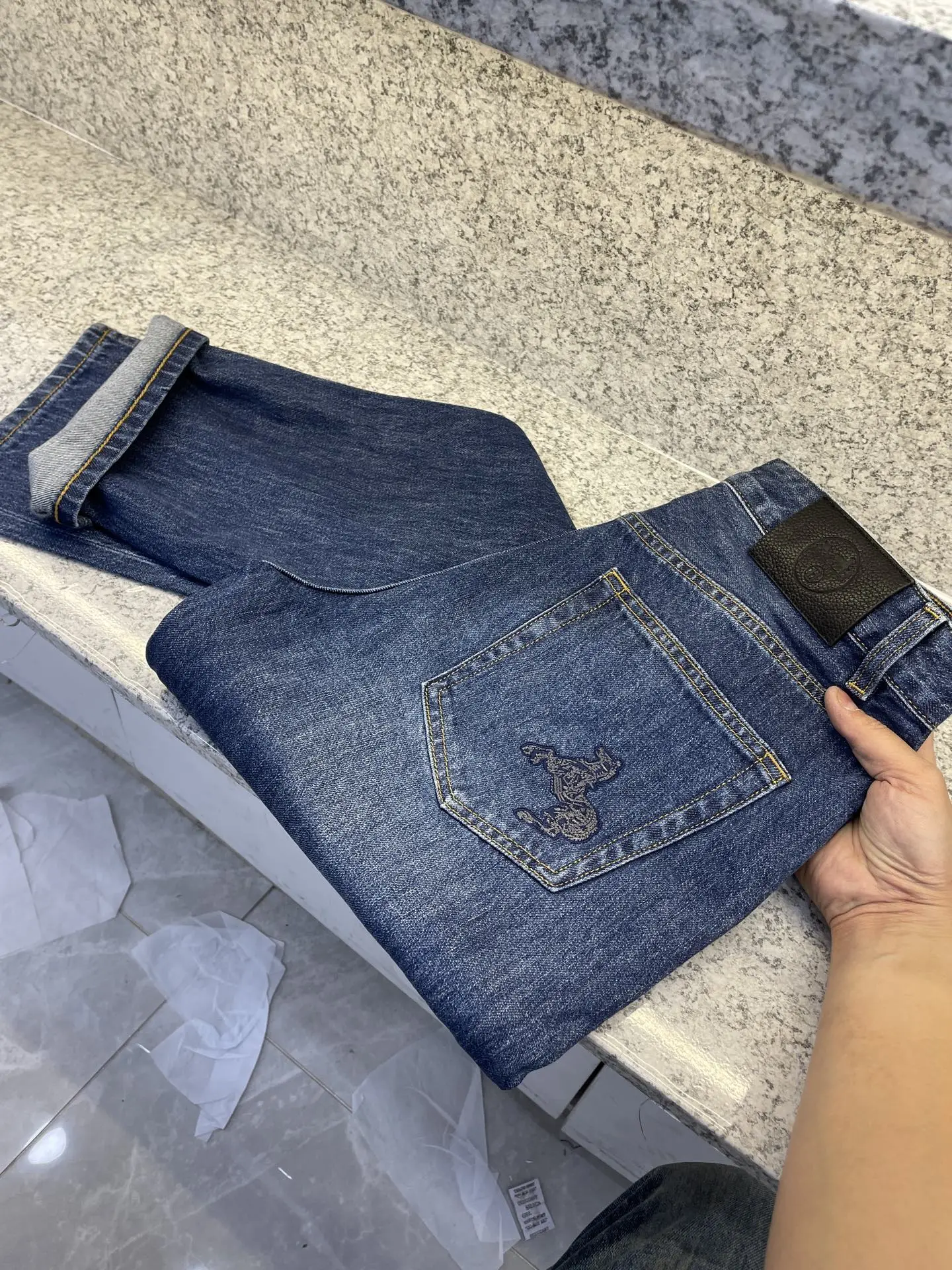 Jeans — 3dde1db6
