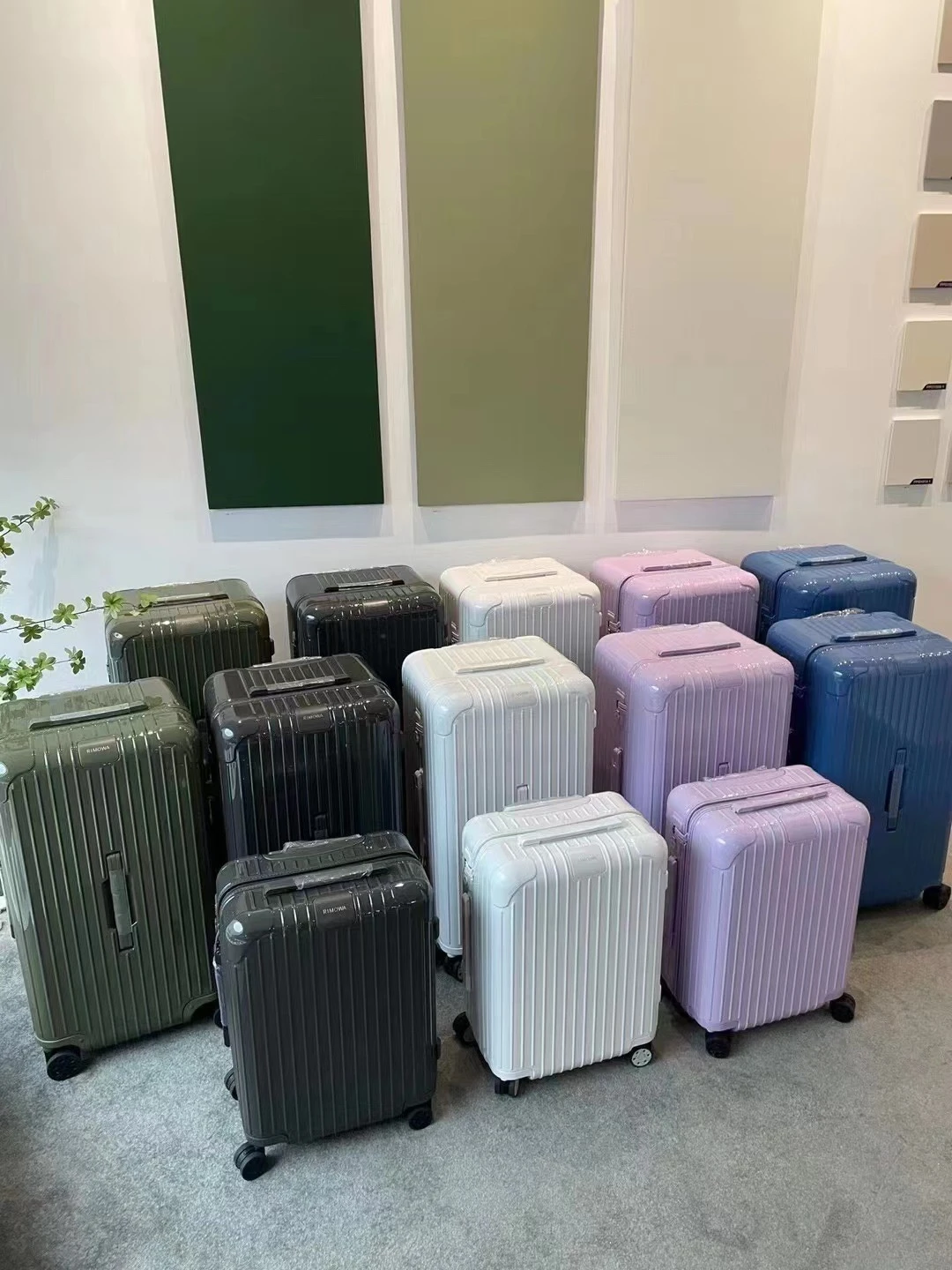 Rimowa Luggage — 9bb994aa