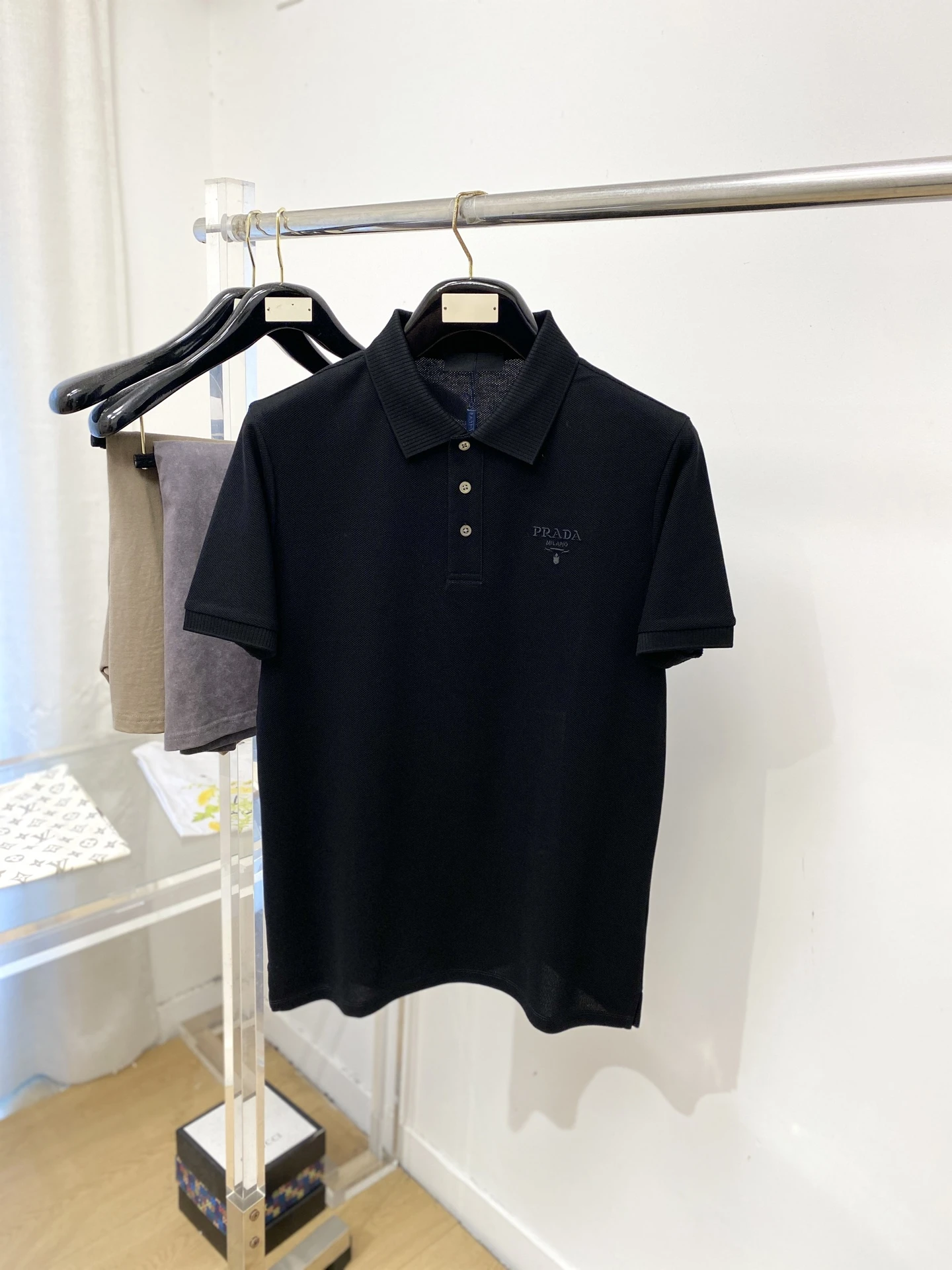 Prada T-Shirt — 94579dee