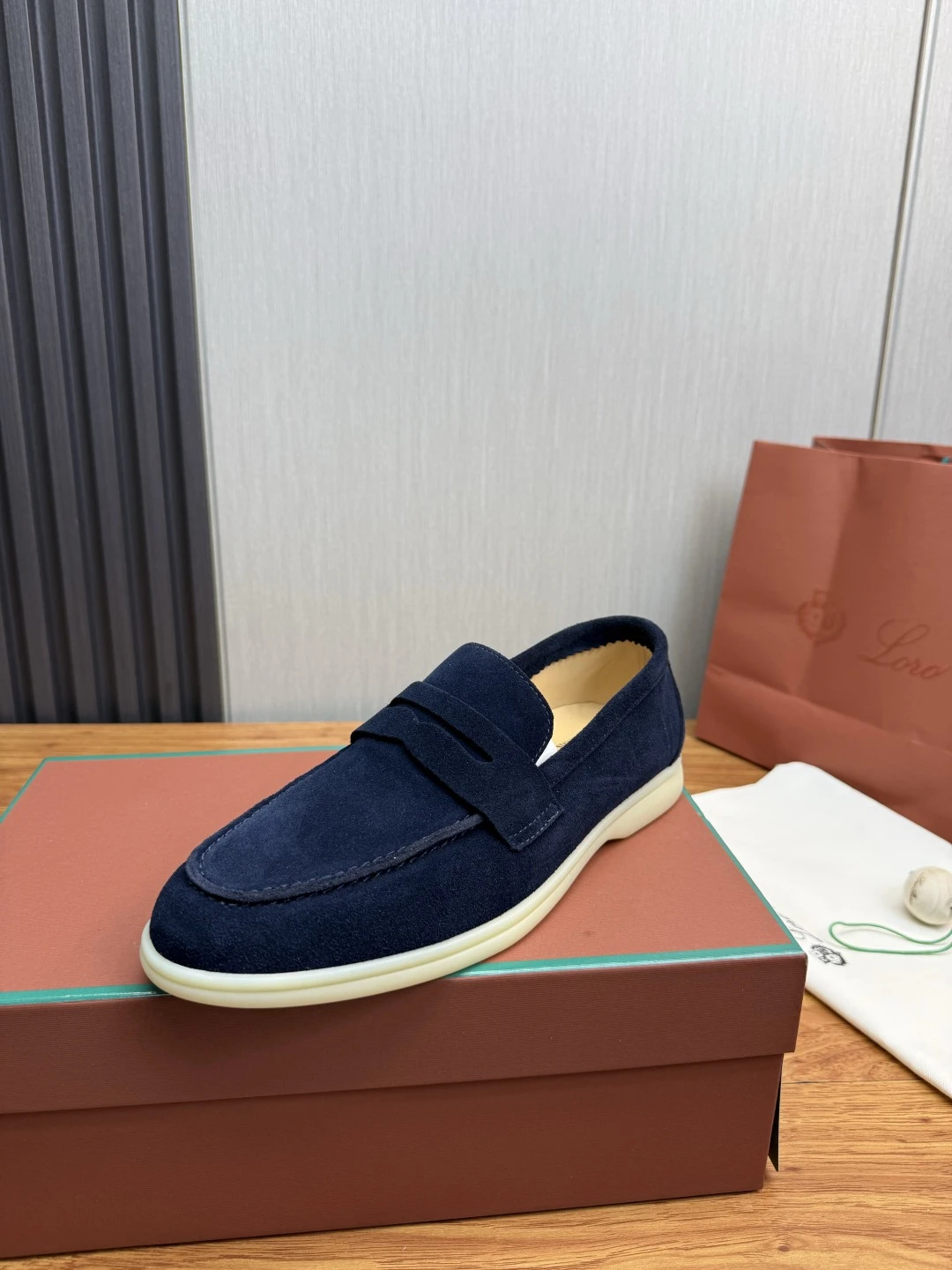 Loro Piana Sneakers — b5fd24ba