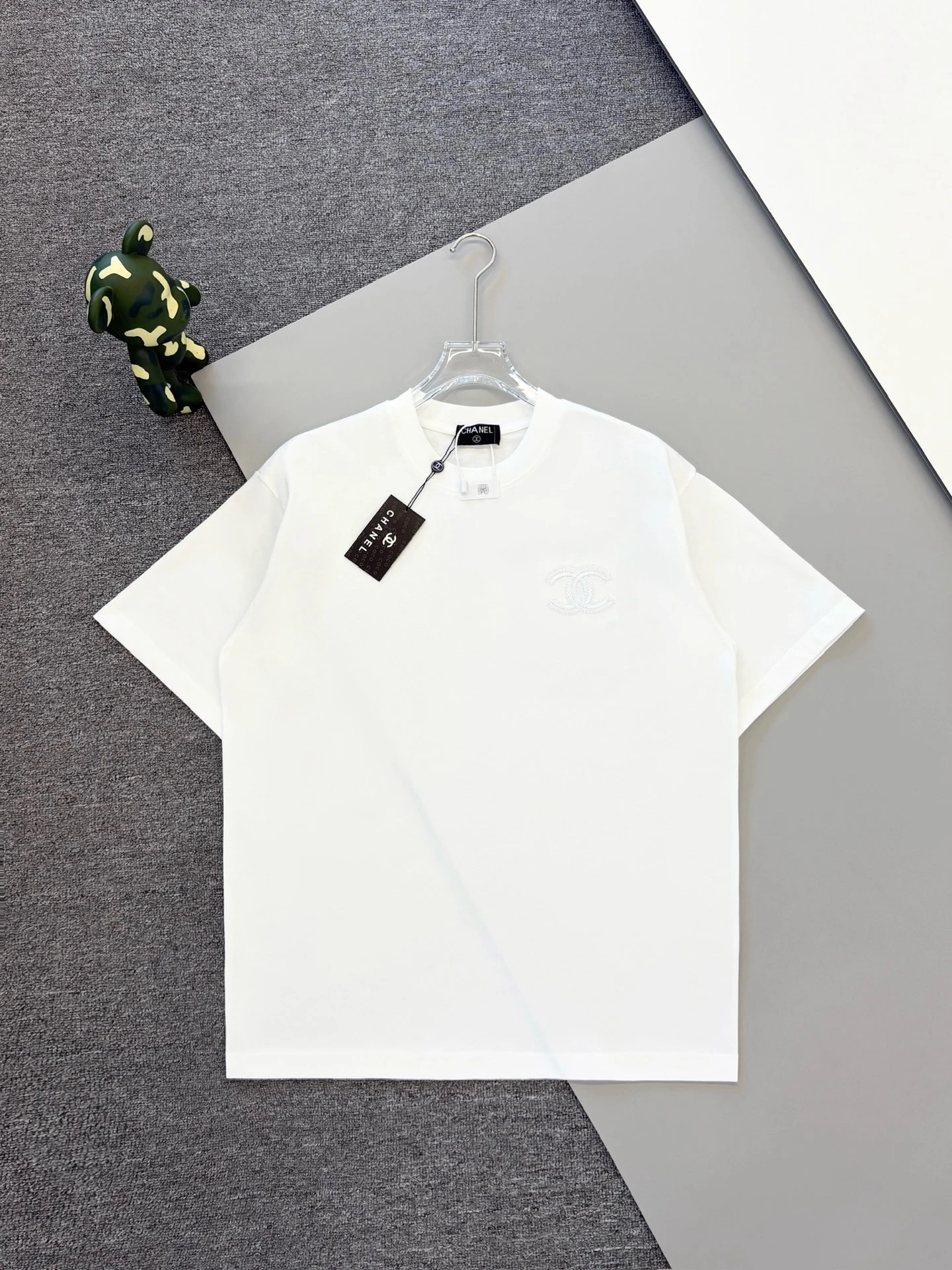 Chanel T-Shirt — ef9599bc