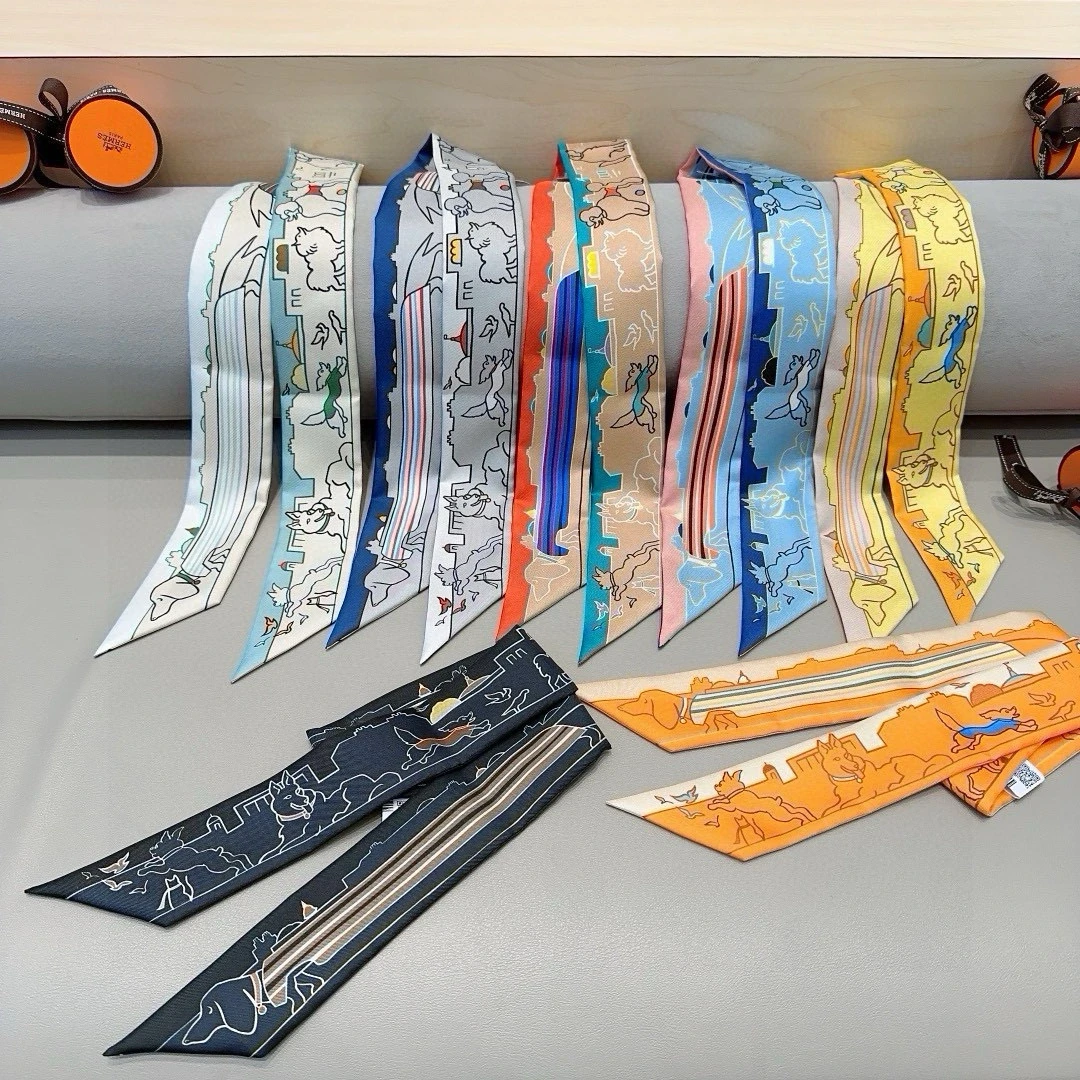 Hermès Scarves — f00d8481