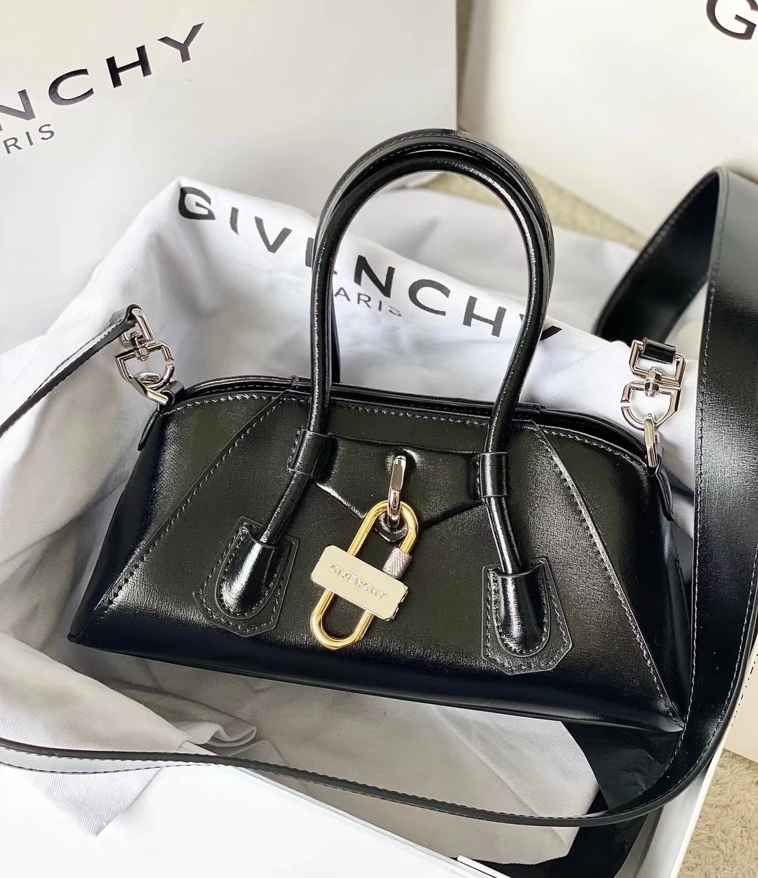 Givenchy Bag — 5253d0fe
