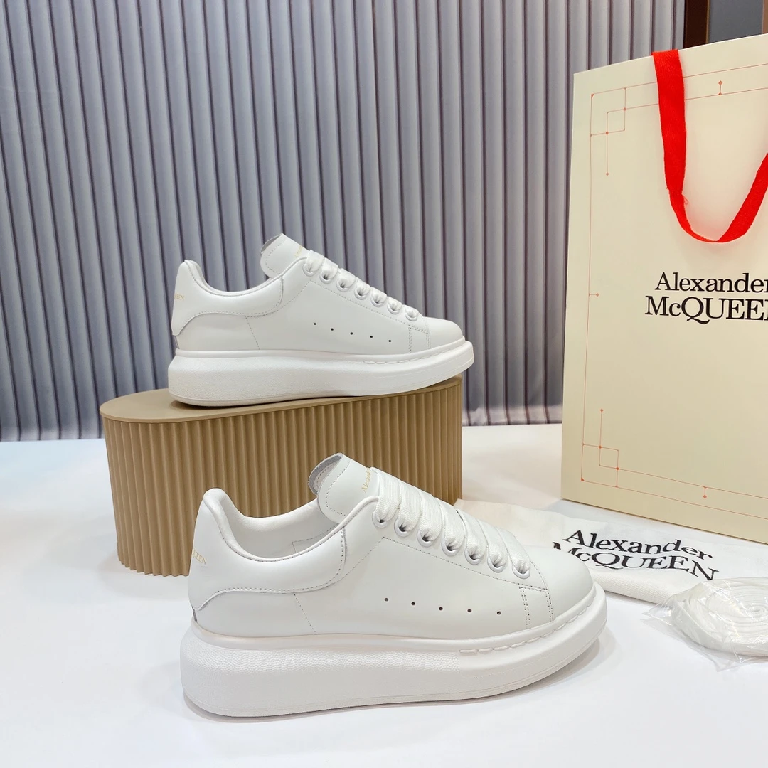 Alexander McQueen Sneakers — 70fbc282