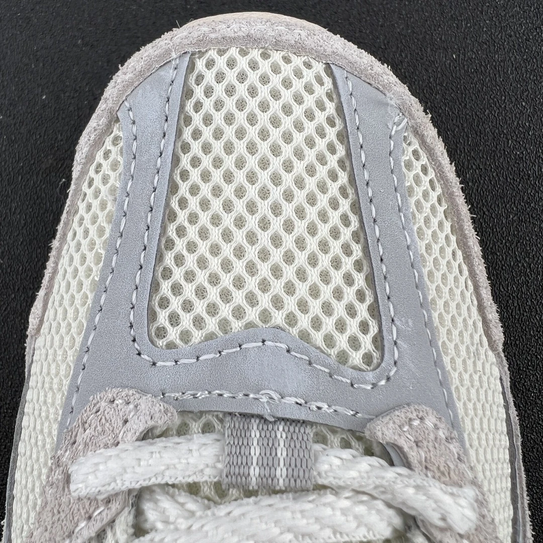 New Balance Shoes — 7d949b53