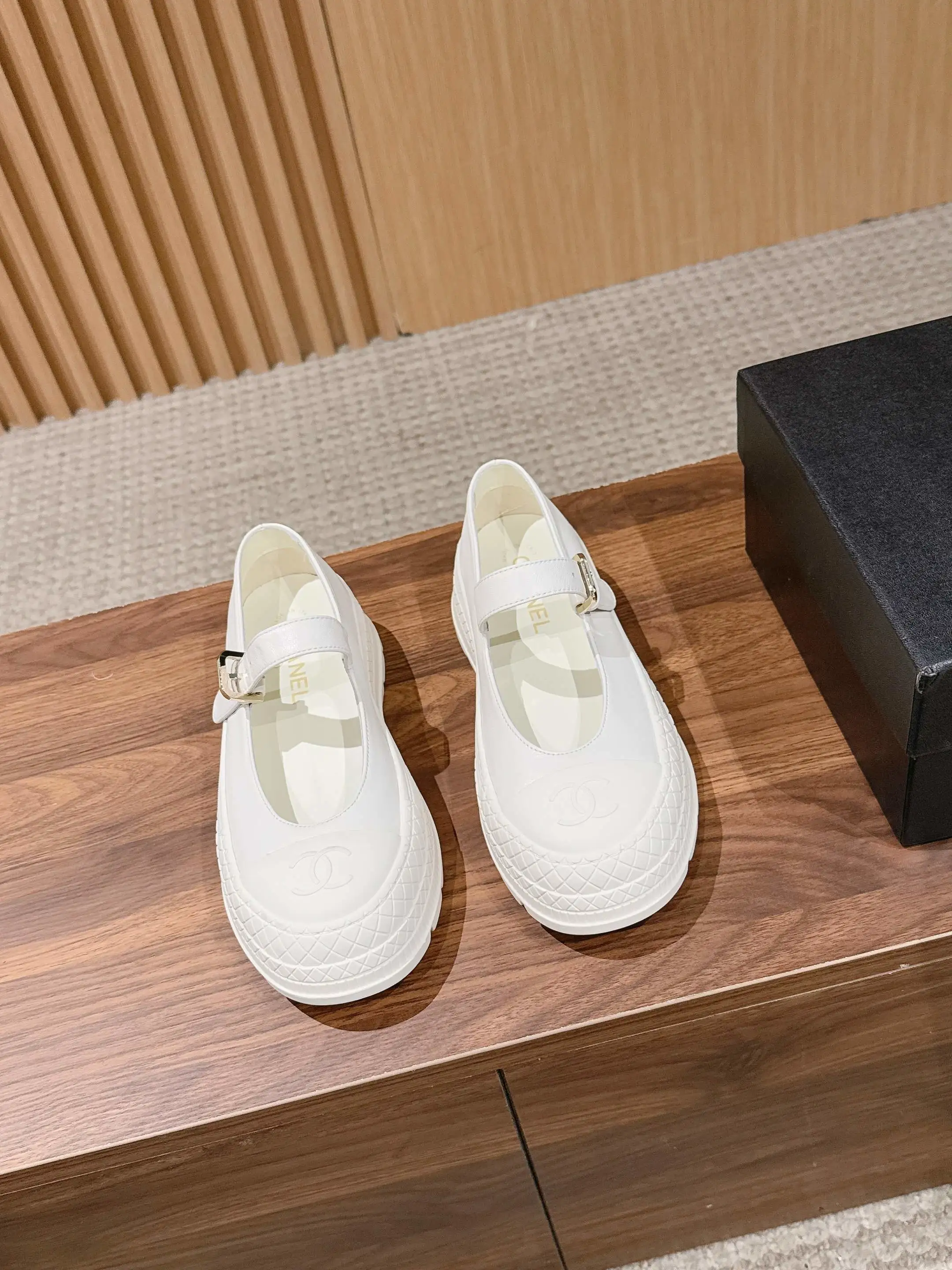 Chanel Loafers — 9587f904