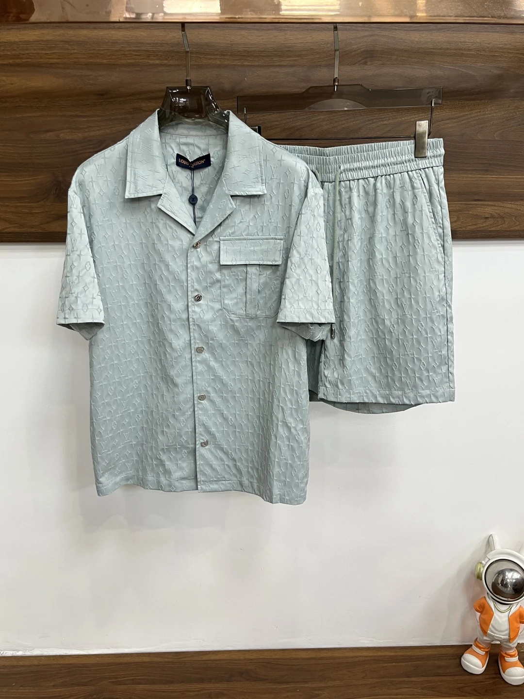 Louis Vuitton Matching Sets — 2c2750a3