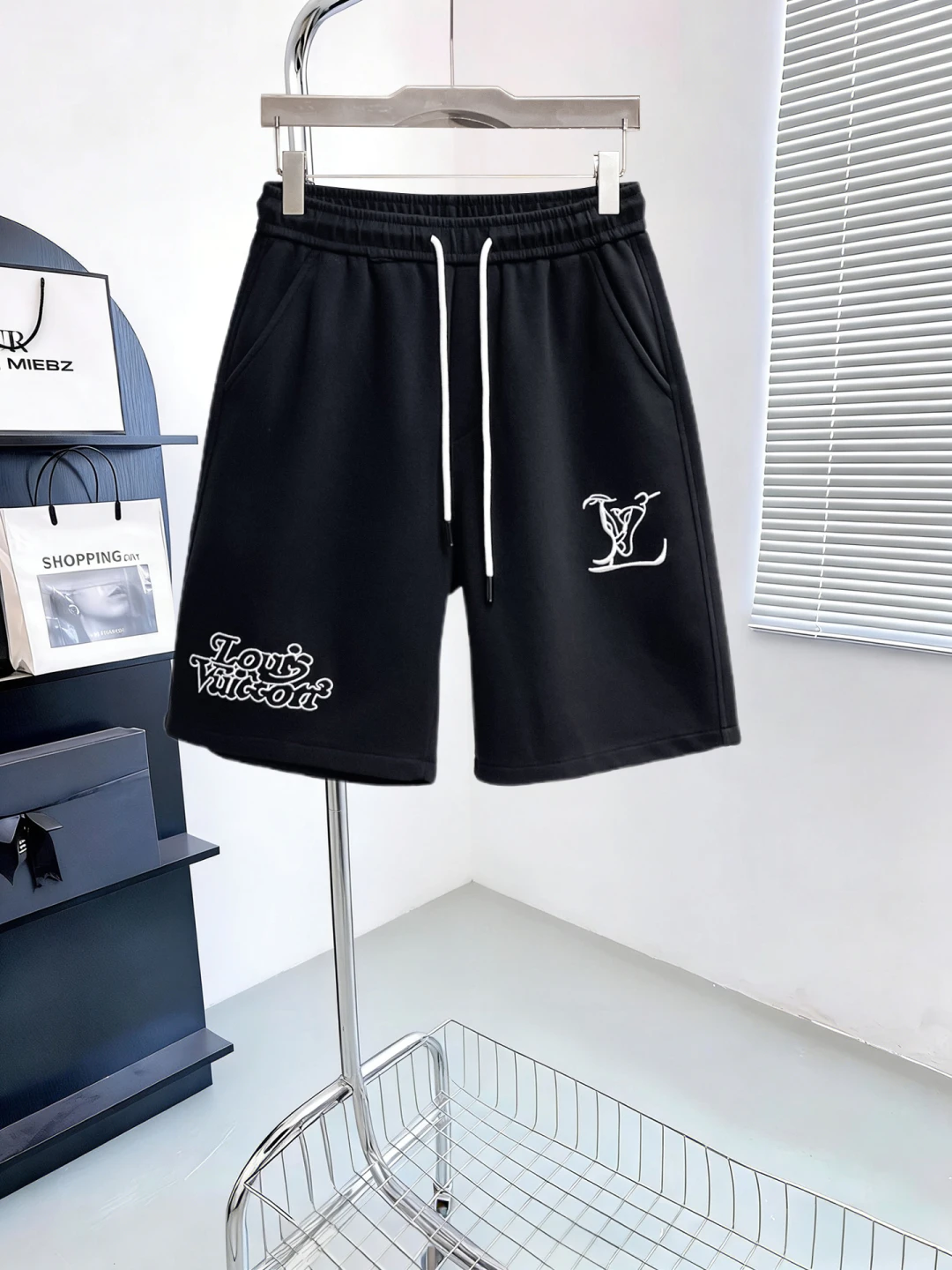 Louis Vuitton Shorts — a2ea699d