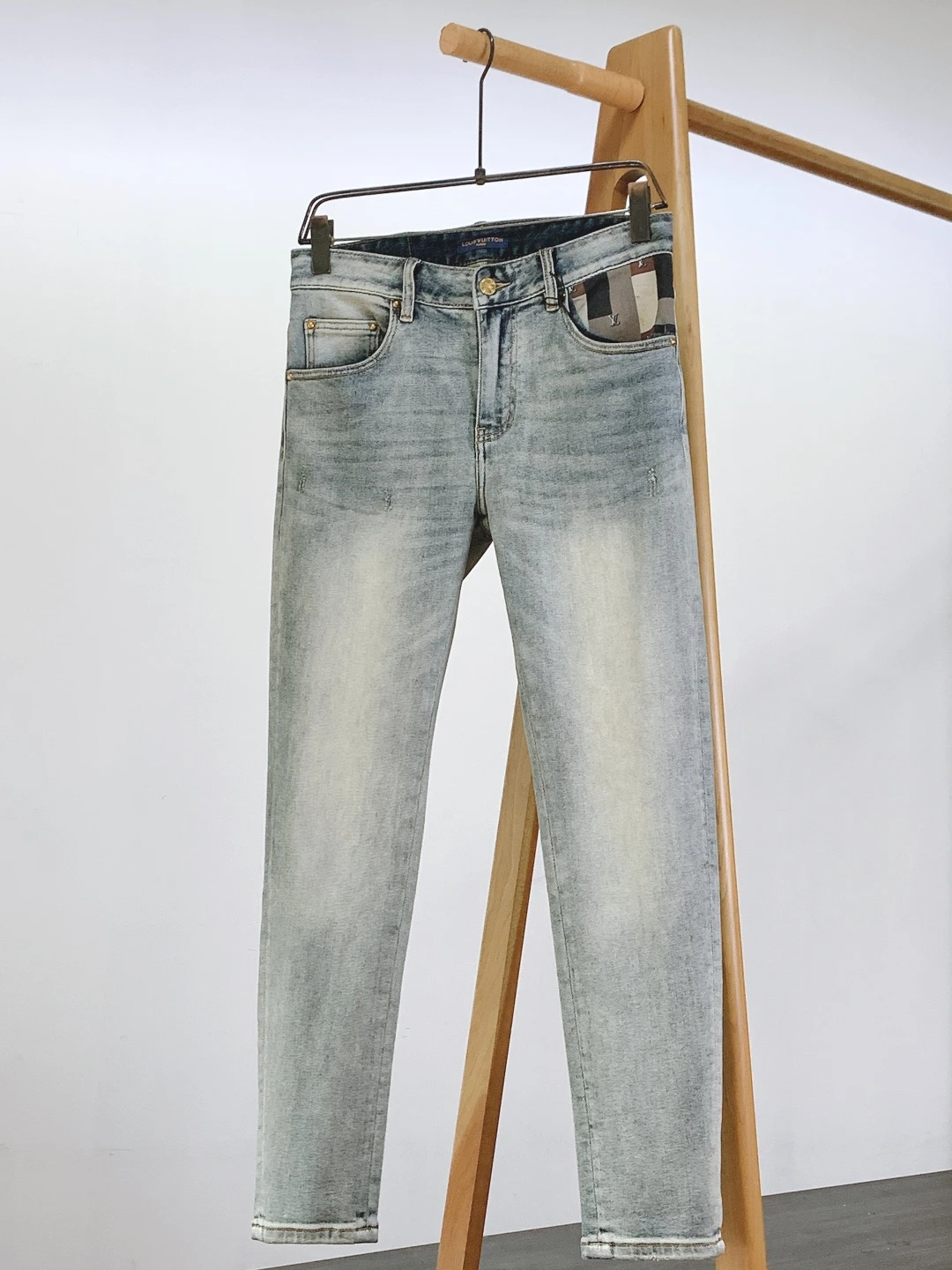 Louis Vuitton Jeans — dfa1976c