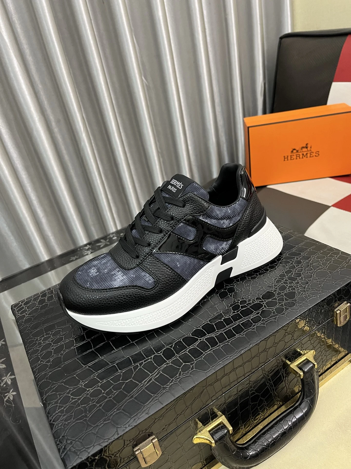 Hermès Sneakers — 0403e8cd