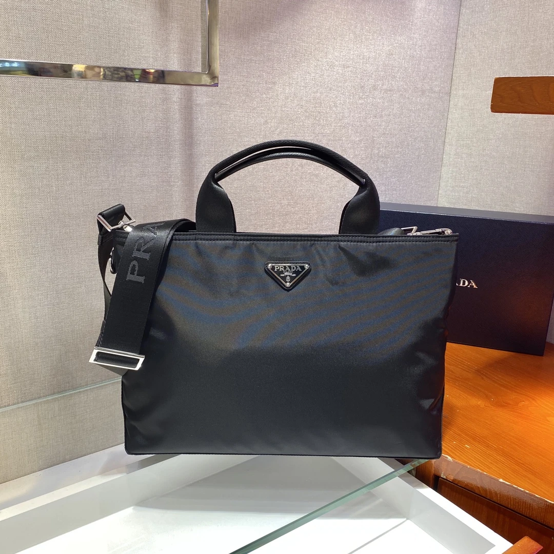 Briefcases — 1a93a3f3