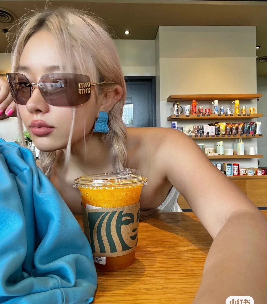 Miu Miu Eyewear — 4b9a91c3