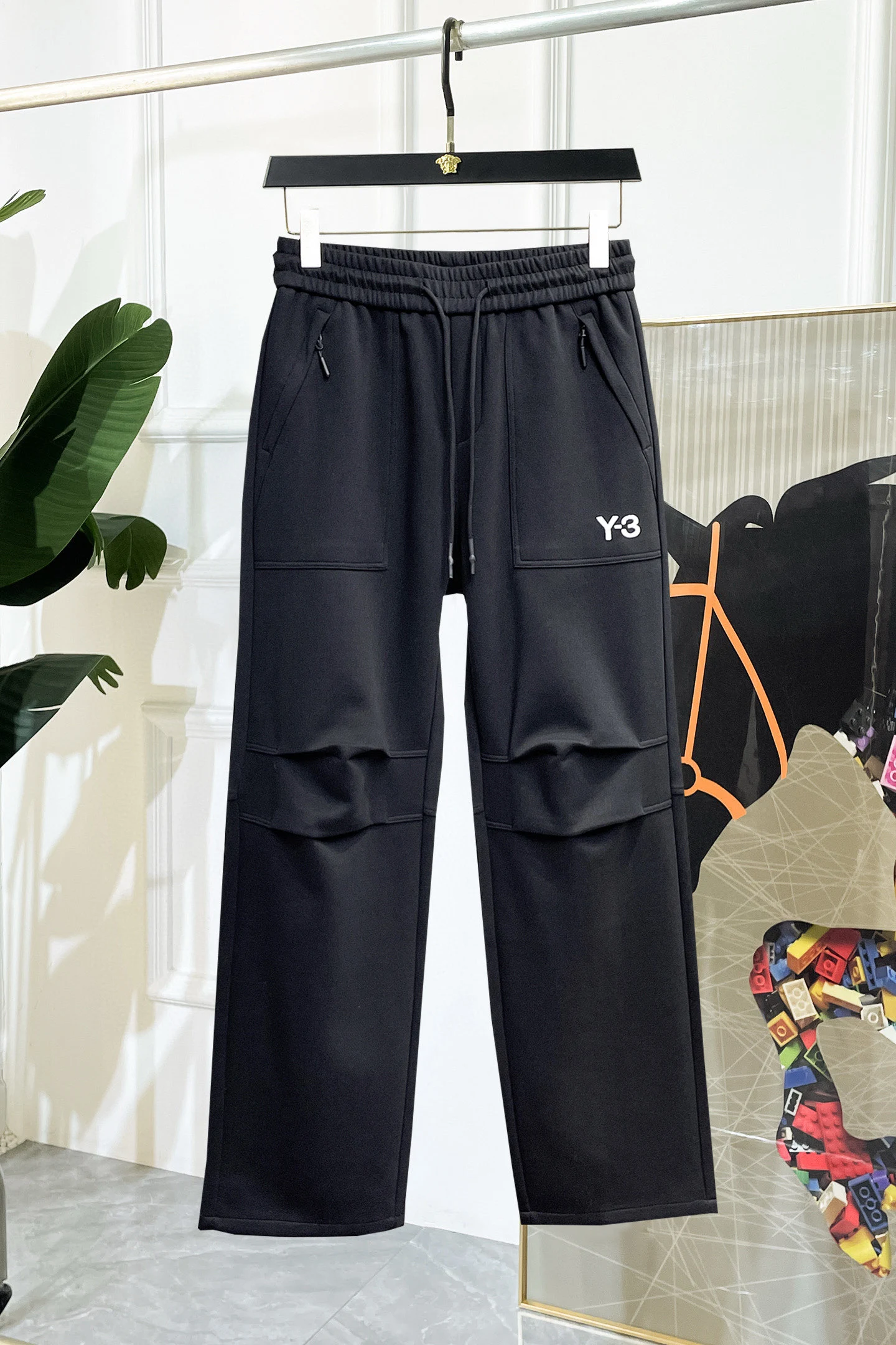 Trousers — 68f04e60