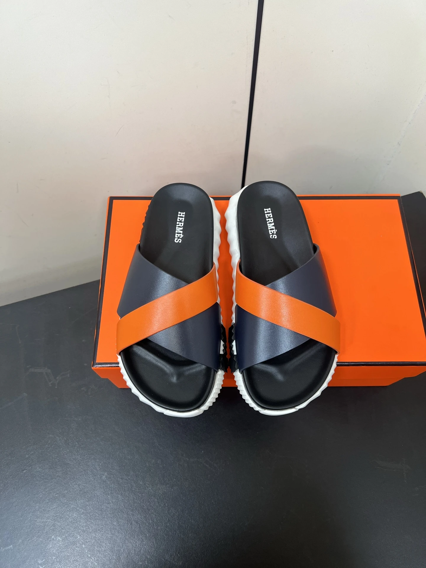 Hermès Slippers — 7ba8bb04