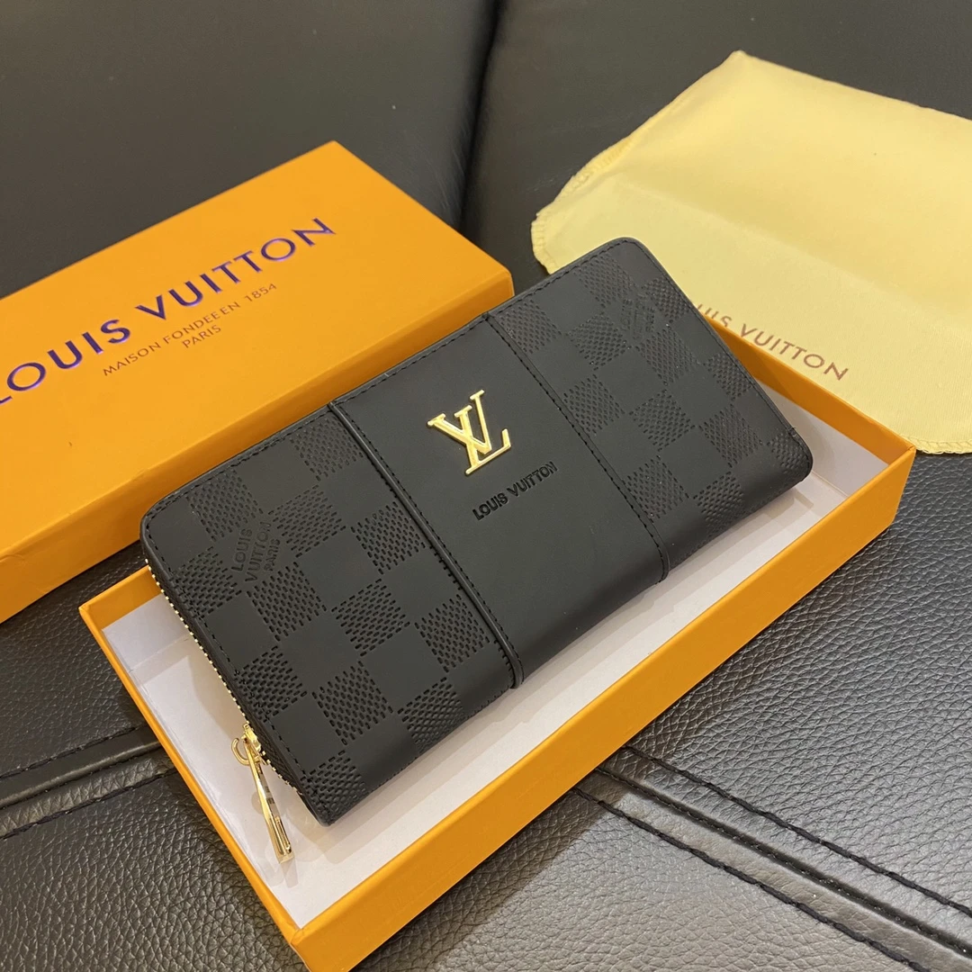 Louis Vuitton Bag — b4922522