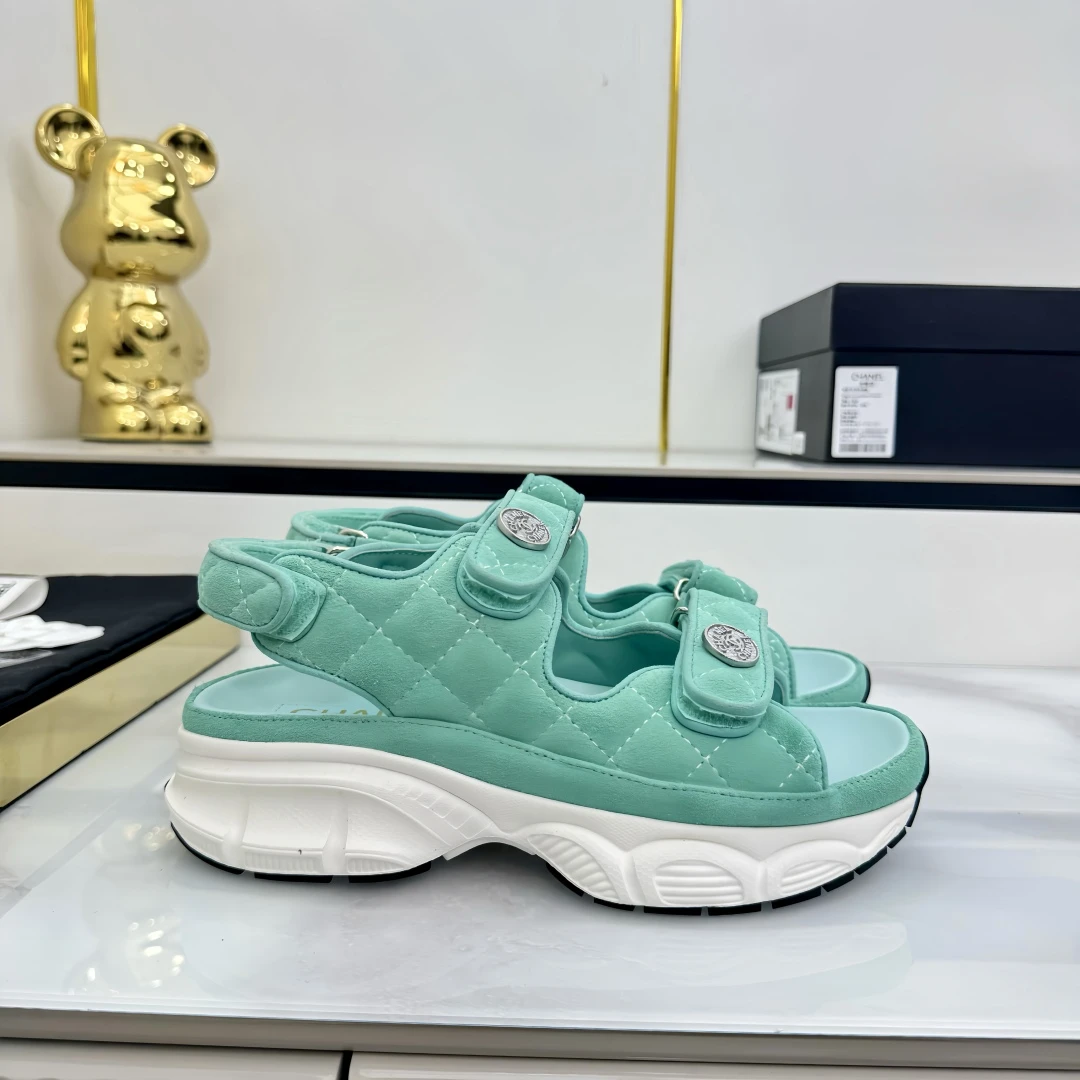 Chanel Slippers — 156f85b8