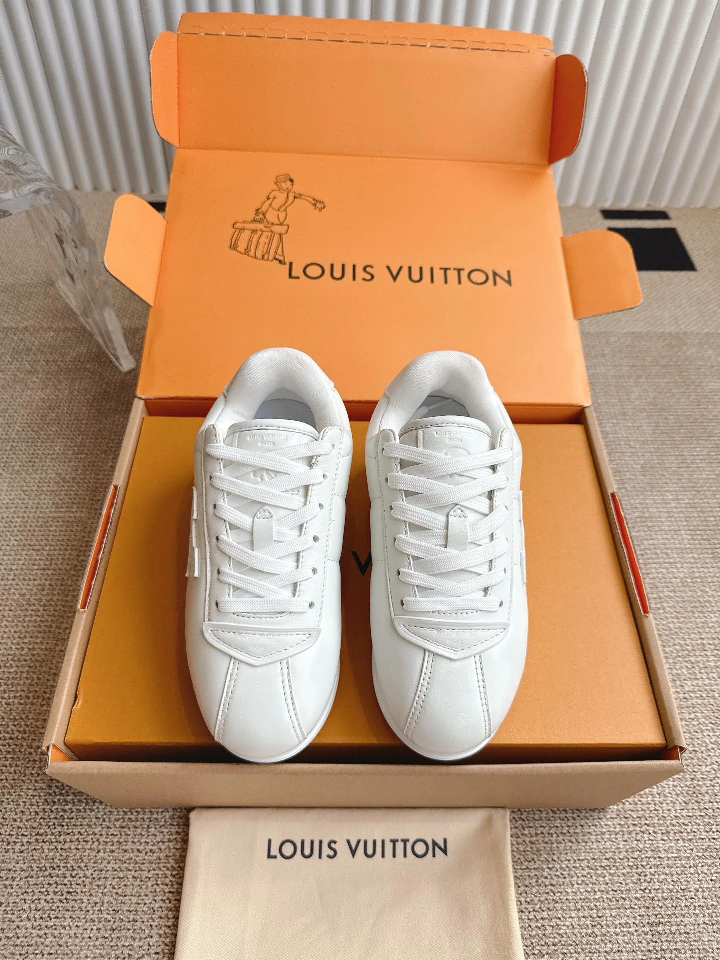 Louis Vuitton Sneakers — be2af12d