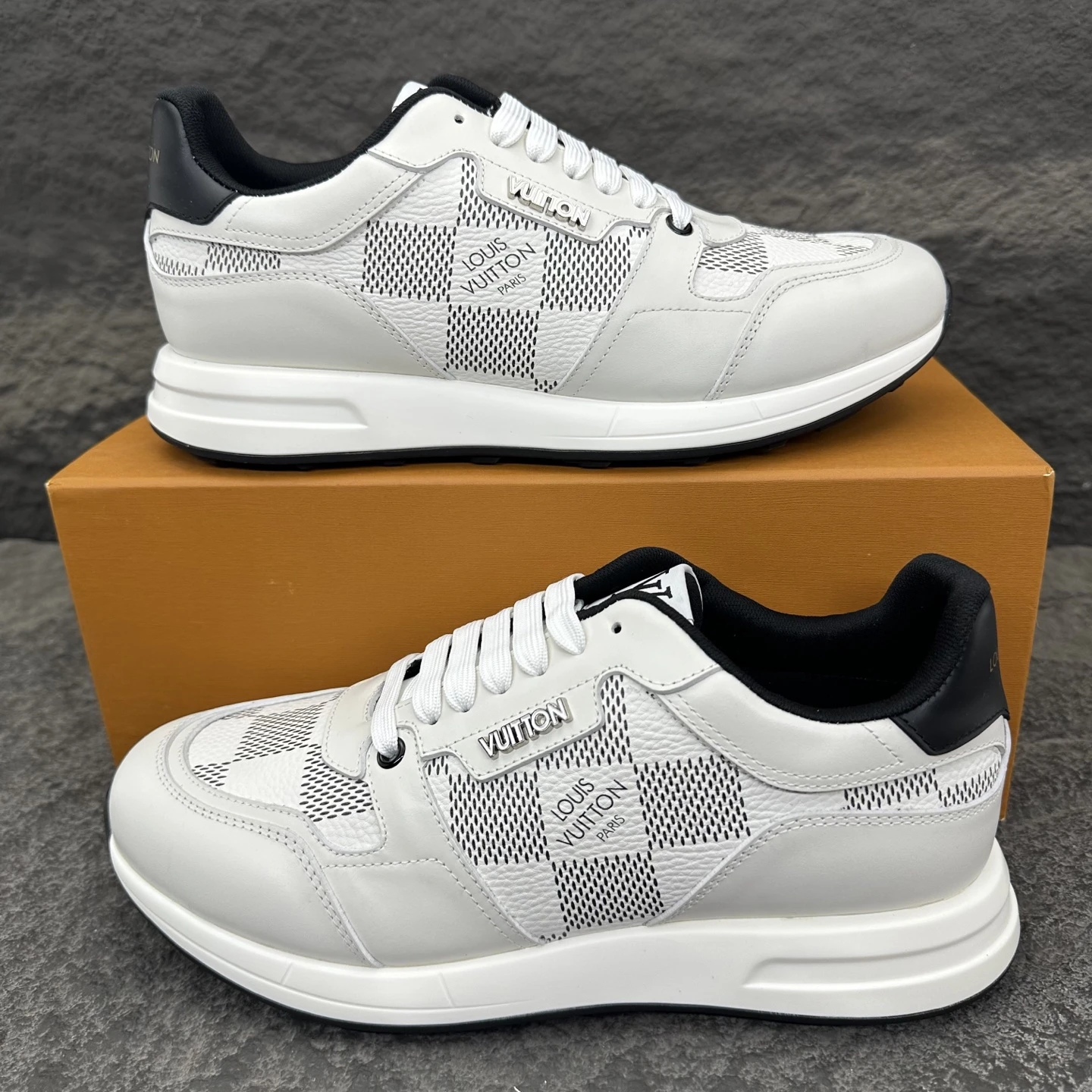 Louis Vuitton Sneakers — 135d1721