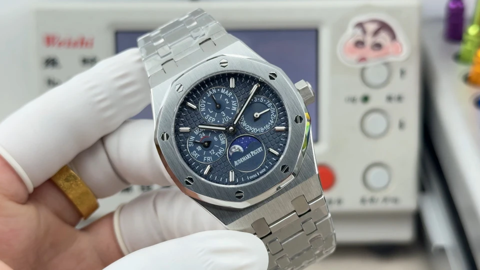 Audemars Piguet Watch — ea2922d2