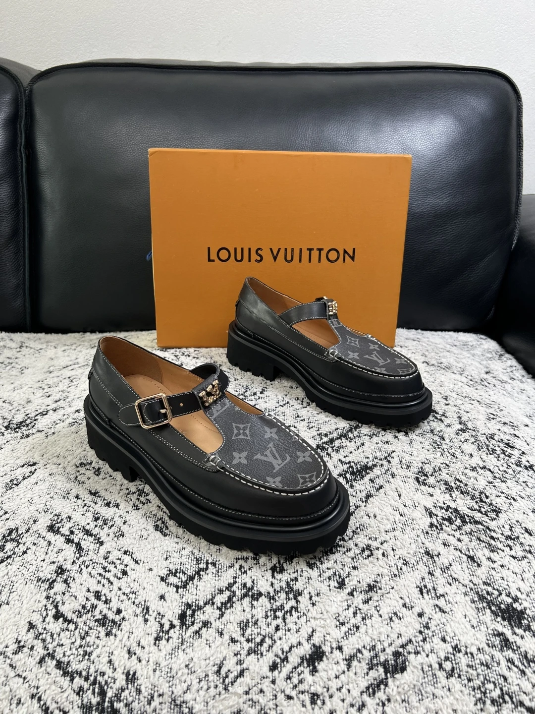 Louis Vuitton Dress Shoes — a54d8dca