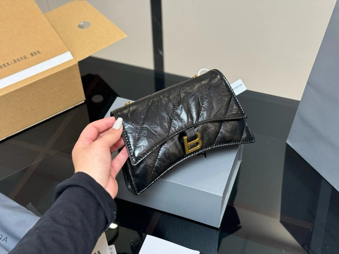 Balenciaga Bag — 5e6d320f