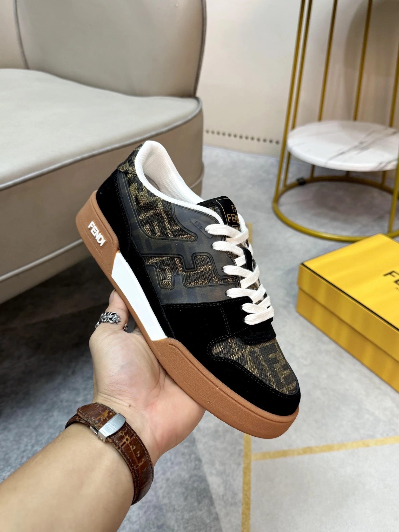 Fendi Sneakers — 971dc58b